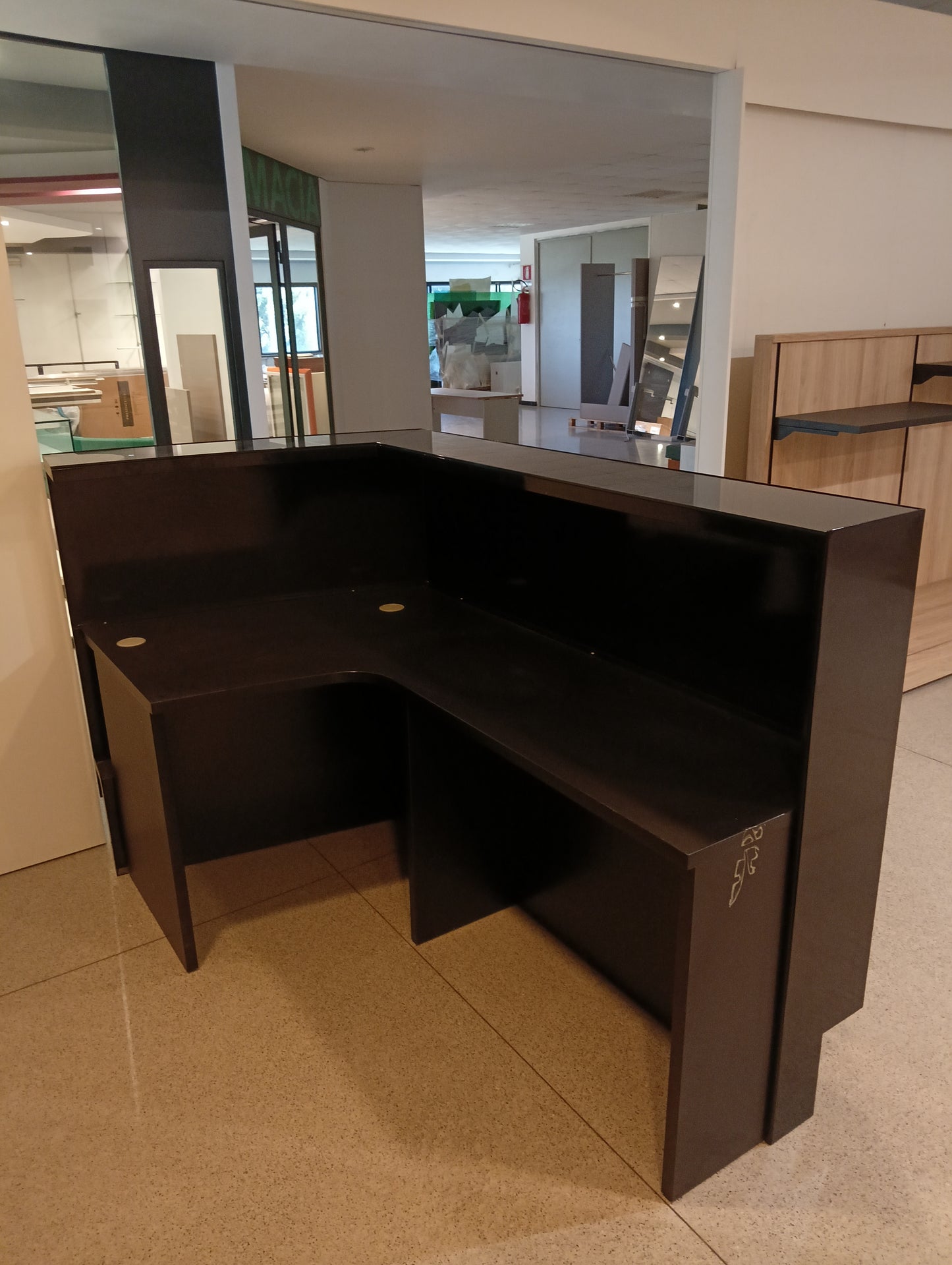 BANCO RECEPTION