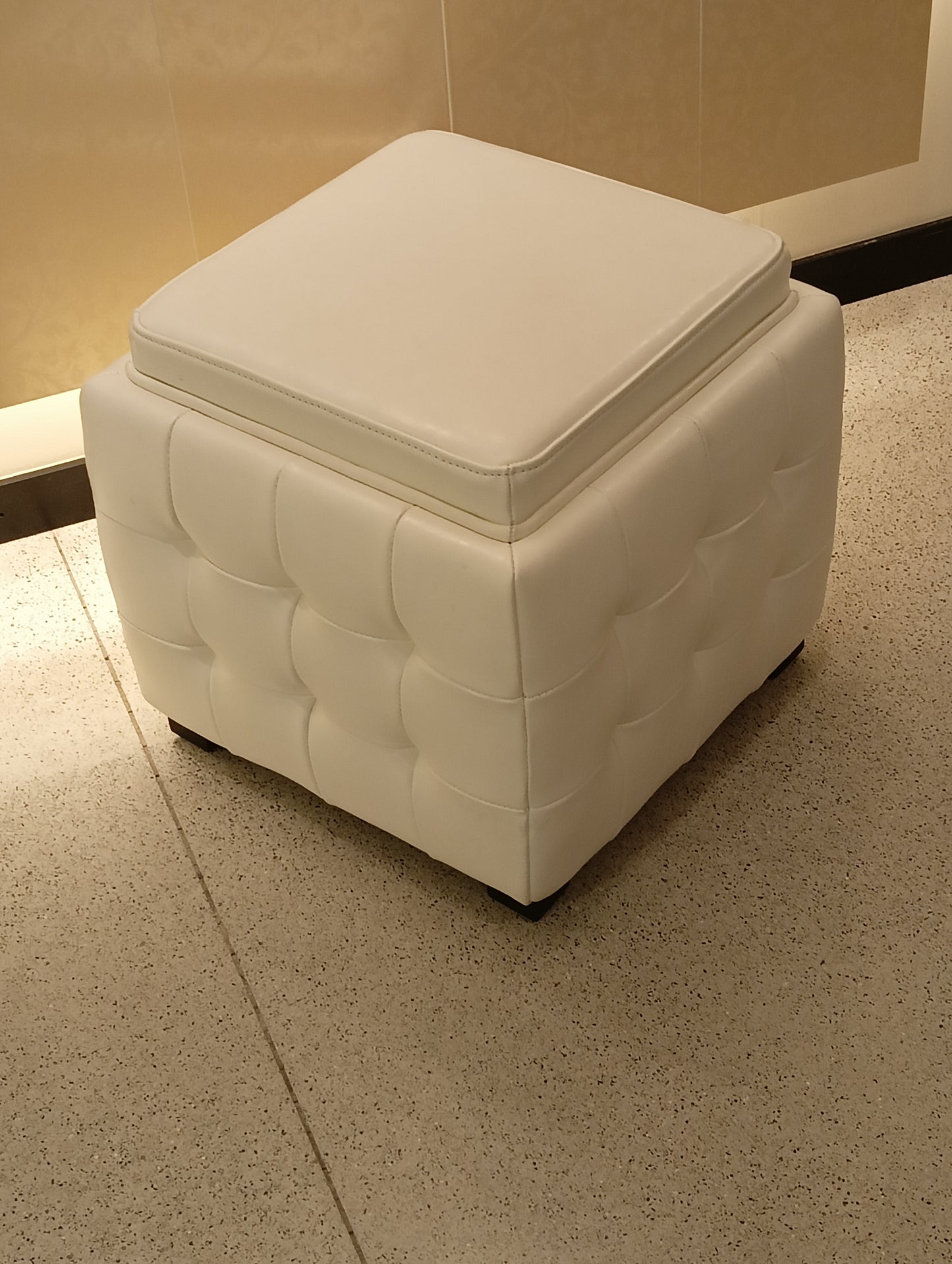 Seduta POUF CAPITONNE'
